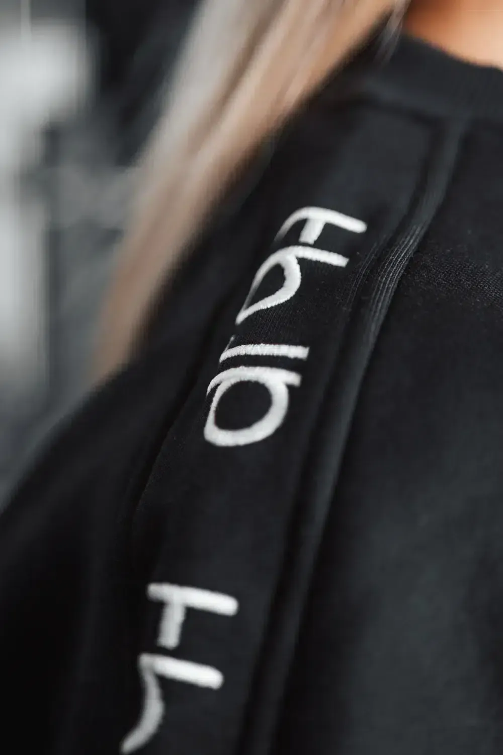 Trained by JP Sweater sweatshirt sort broderet logo