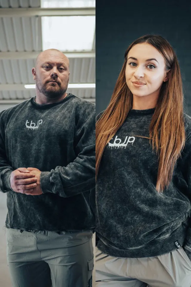 Trained by JP Drip Logo sweater sort grå logo