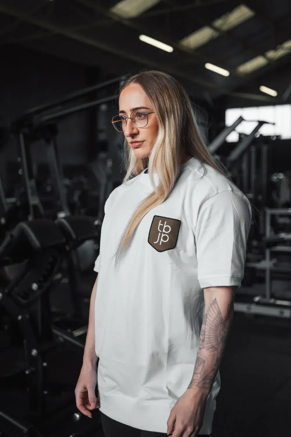 Trained by JP Shield T-shirt hvid 100% bomuld