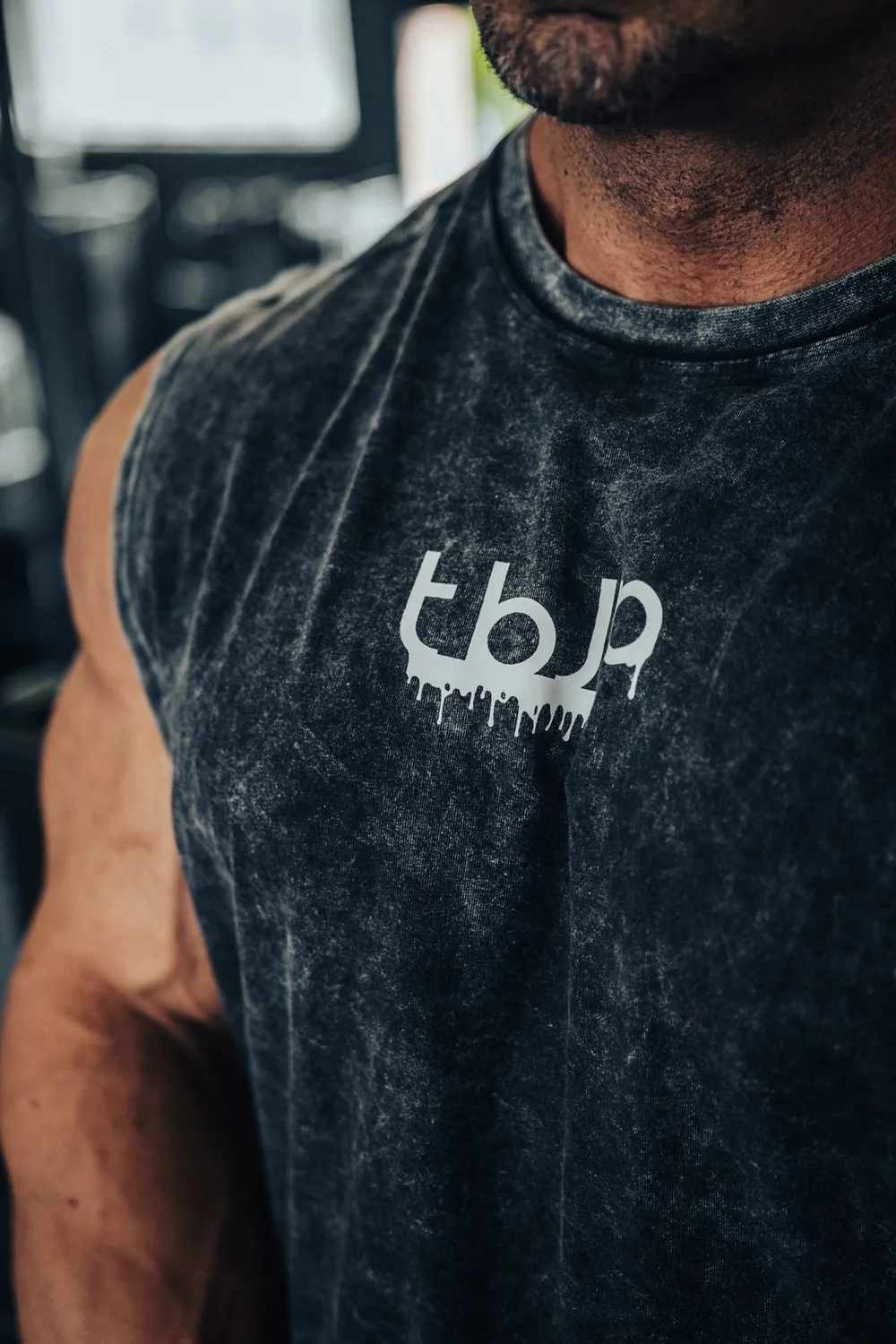 Trained by JP Drip Logo vest sort lysegrå logo