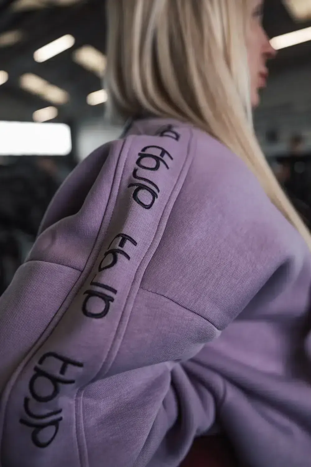 Trained by JP Sweater sweatshirt lilla broderet logo