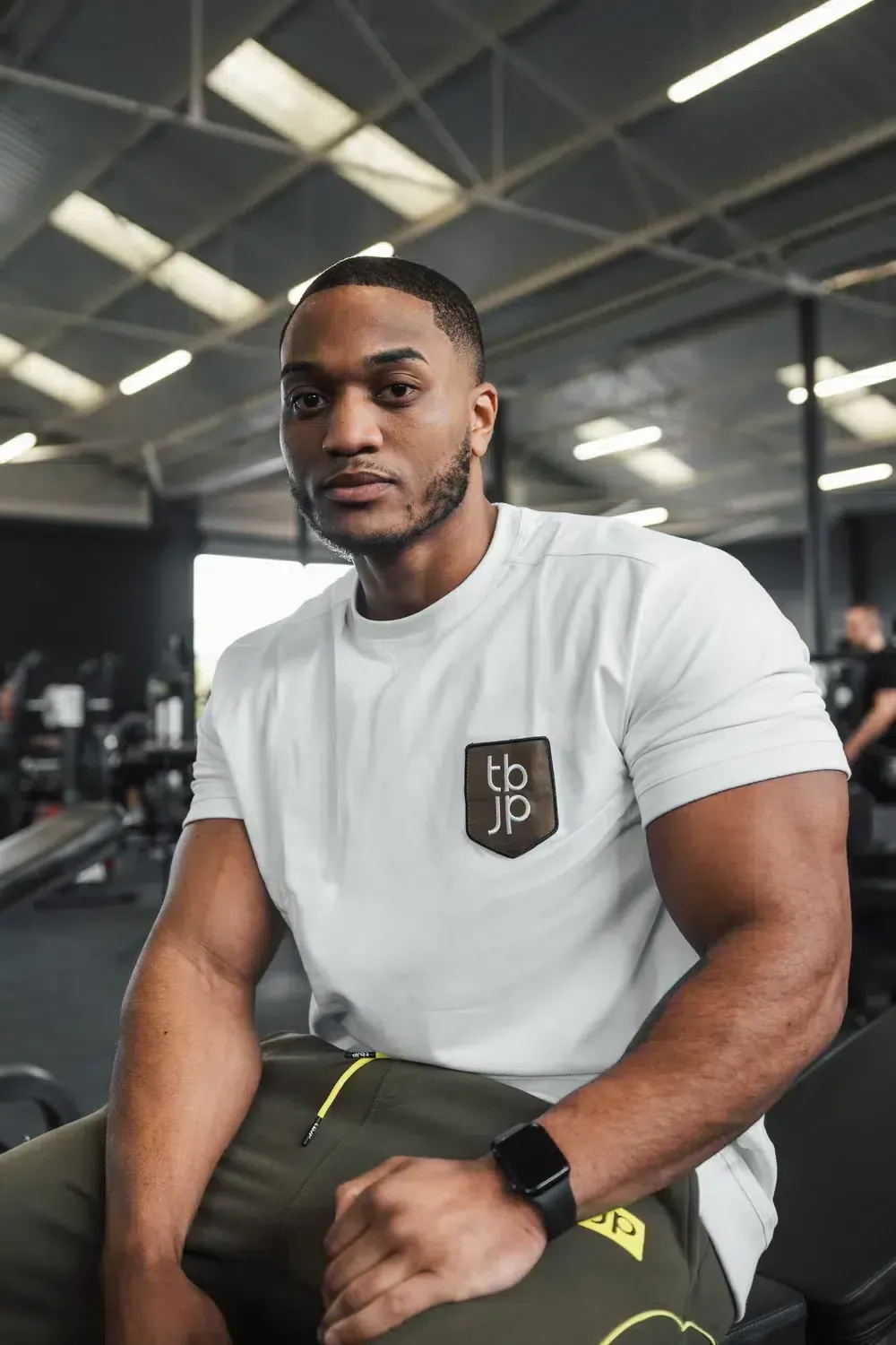 Trained by JP Shield T-shirt hvid 100% bomuld