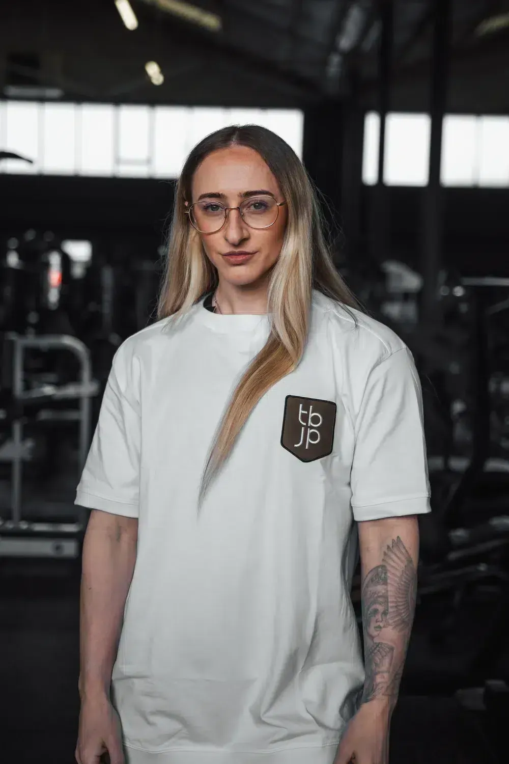 Trained by JP Shield T-shirt hvid 100% bomuld
