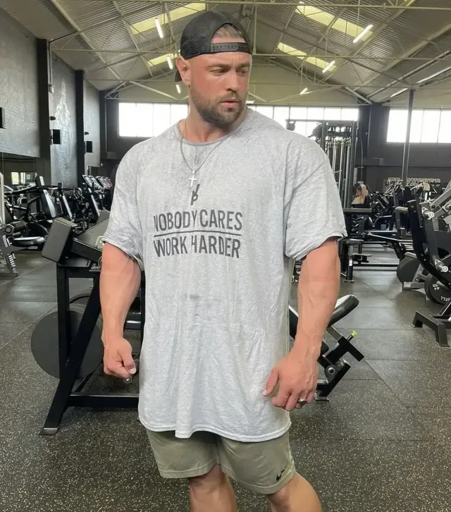 Trained by JP Nobody Cares Work Harder T-shirt Grå