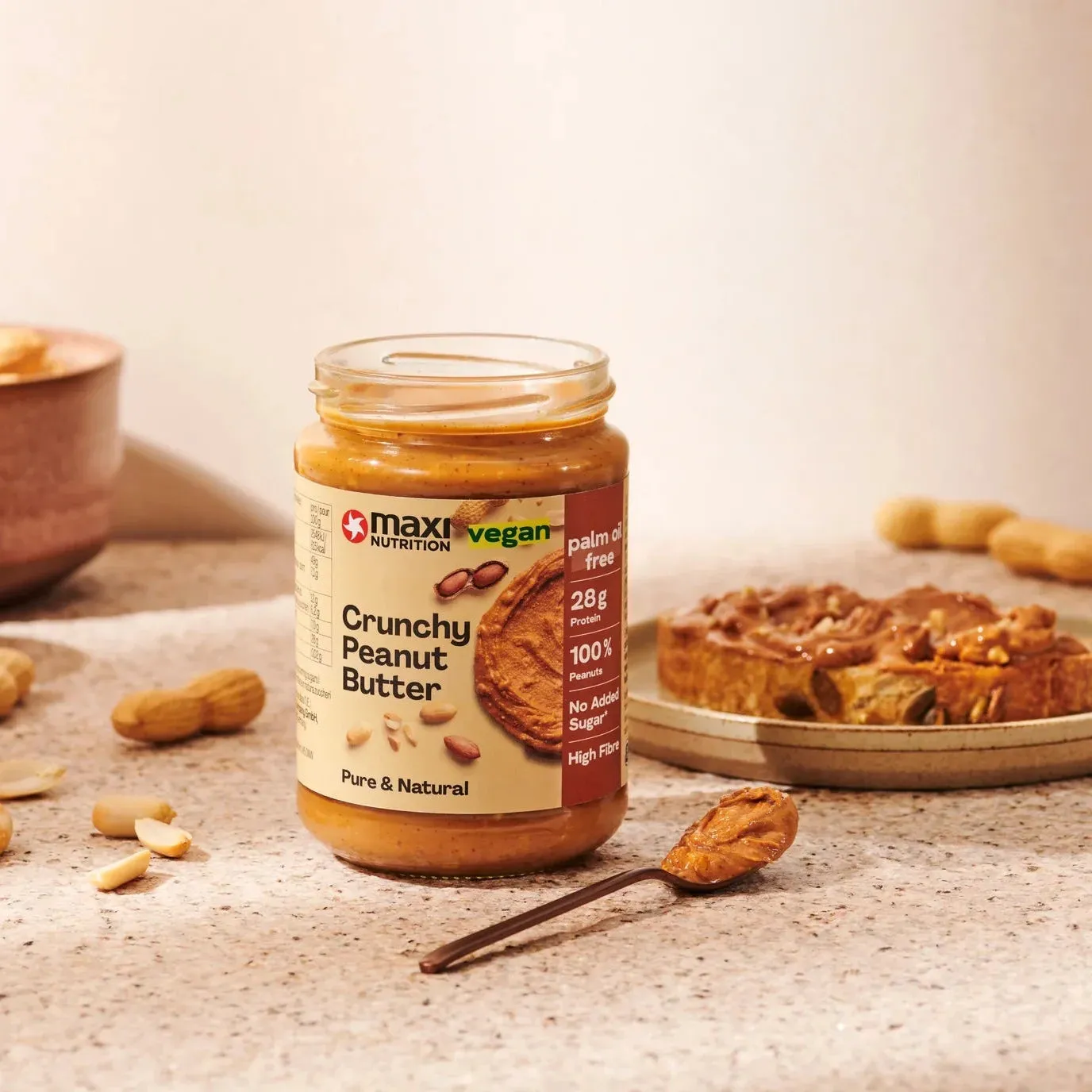 MaxiNutrition peanutsmør crunchy 350g 28% protein