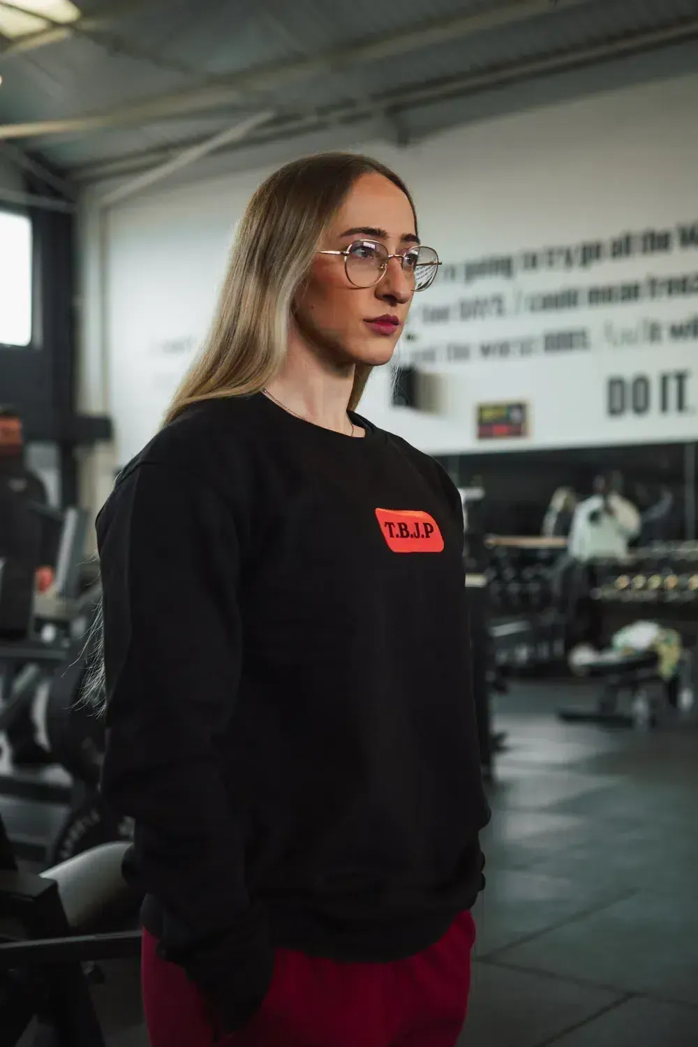 Trained by JP Hard Work Wins sweater sort rød bomuld